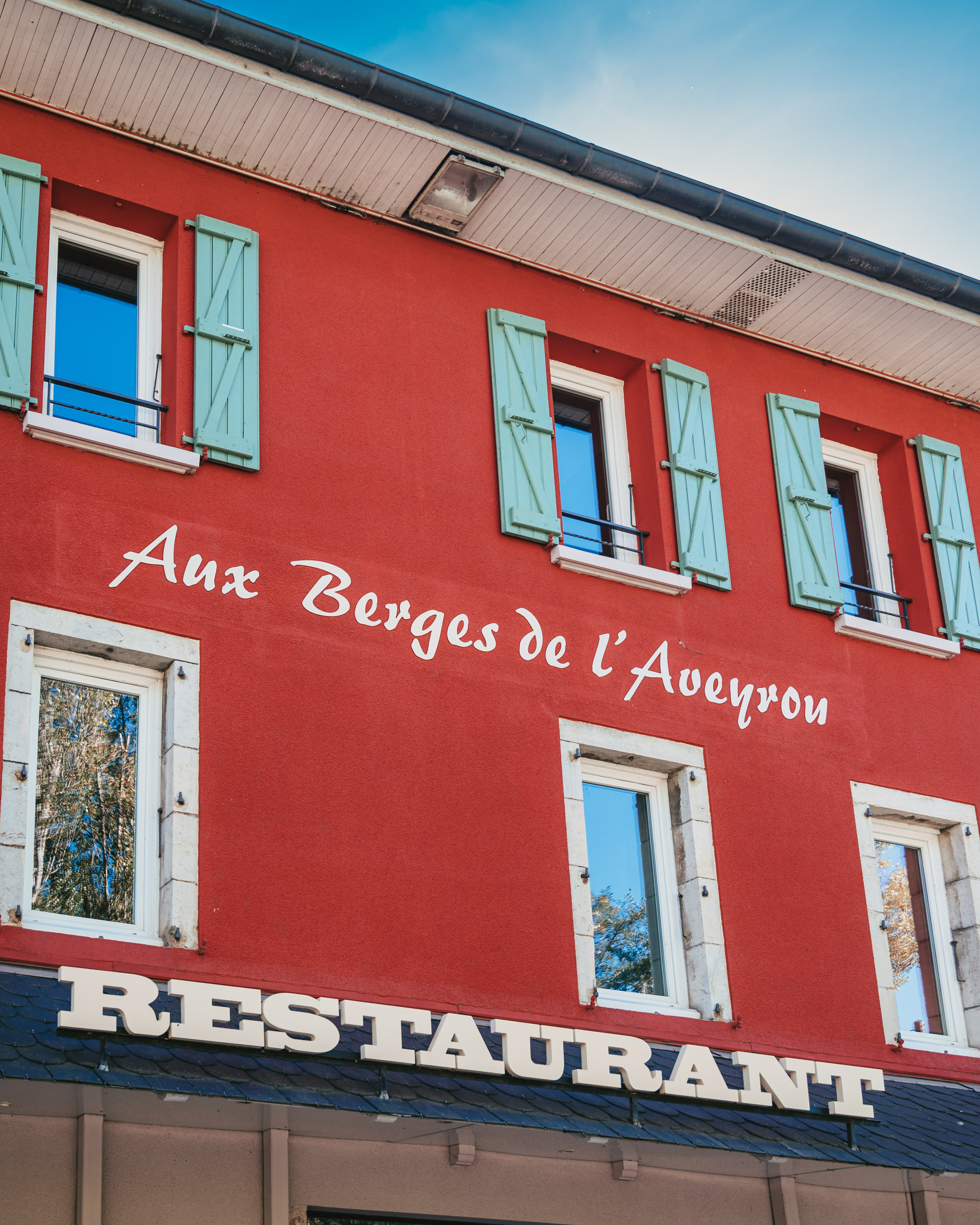 HOTEL AUX BERGES DE L'AVEYRON 1/48