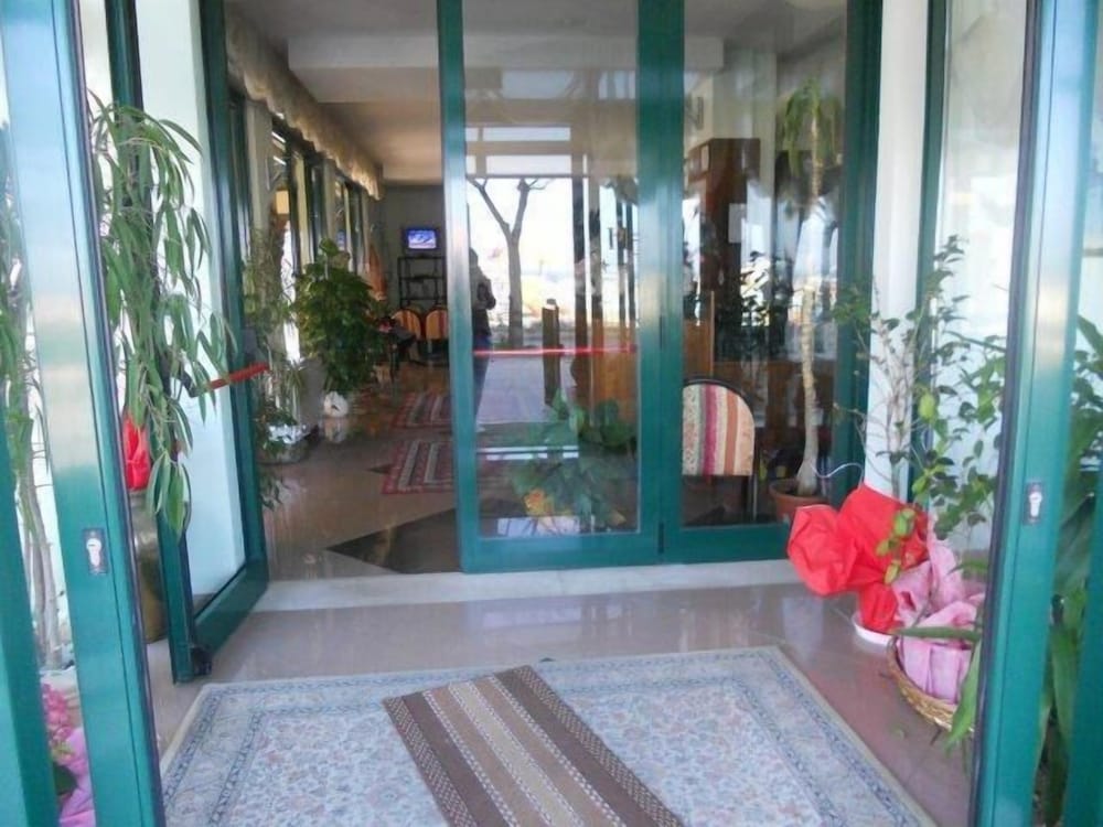 Hotel Emilia 19/39