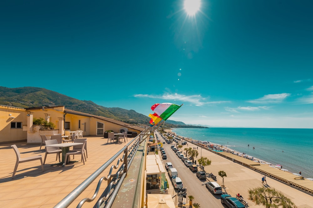 Hotel Riva del Sole 46/50