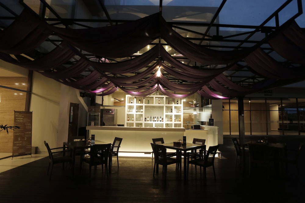 Mercure Padang 39/52