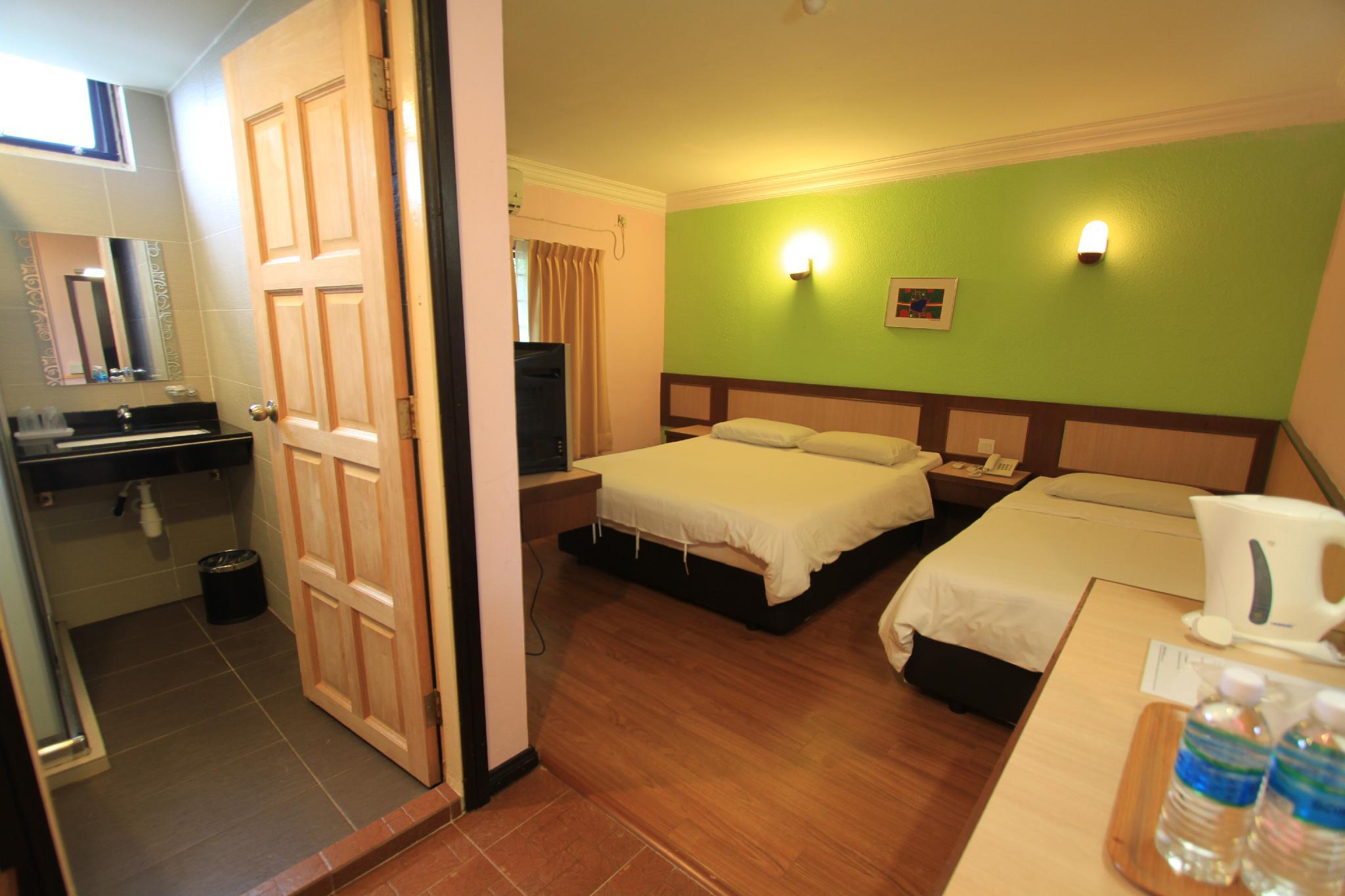 The Inn Hotel Formerly Known As Kt Travellers Inn 14/31