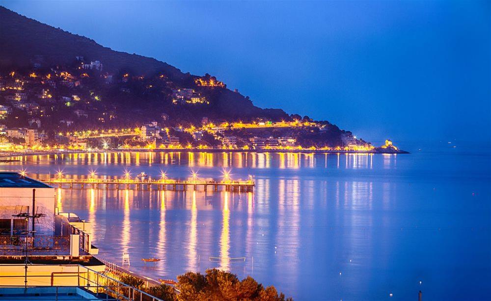 Grand Hotel Spiaggia 26/38
