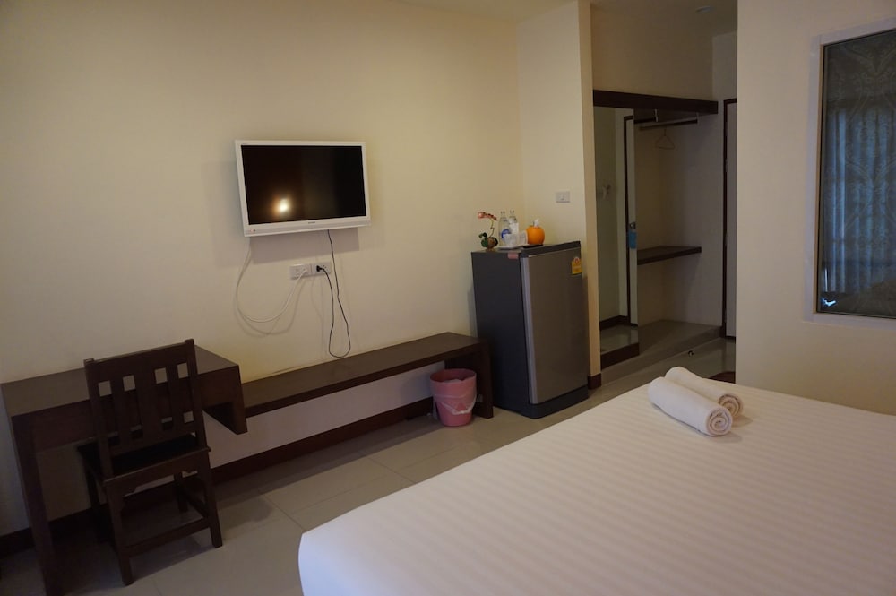 Panwalee Hotel 31/64