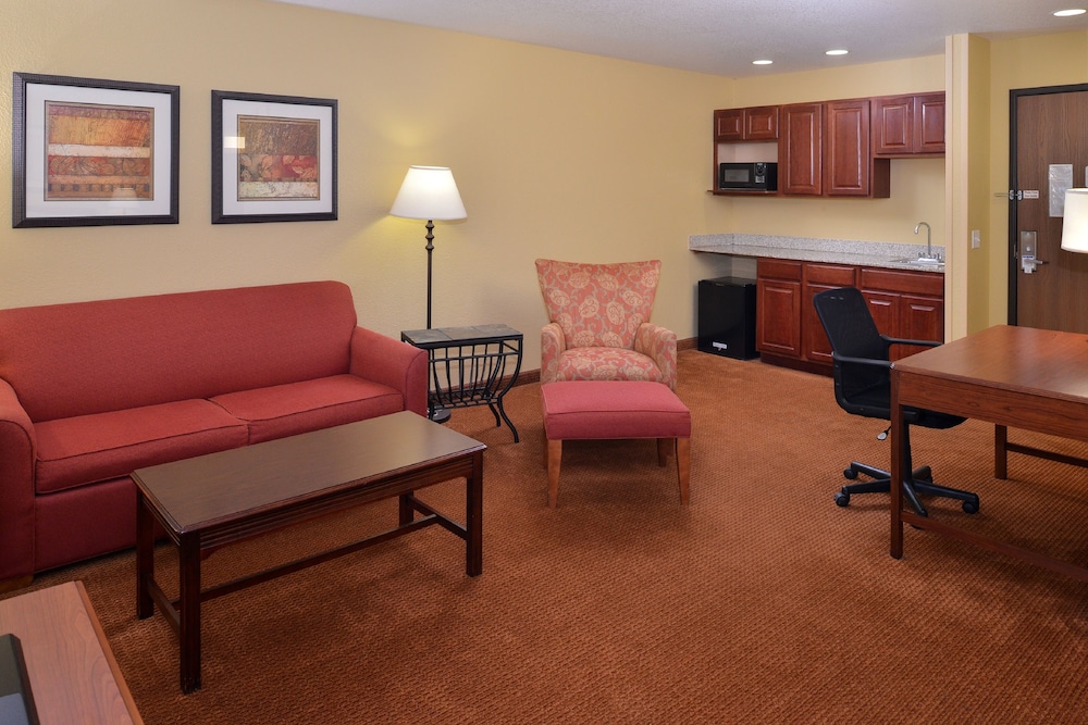 Holiday Inn Stevens Point Convention Ctr 39/72
