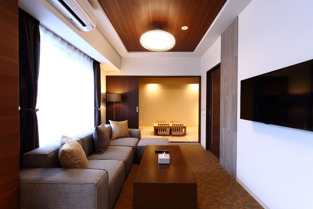 Luxcare Hotel Osaka 47/53