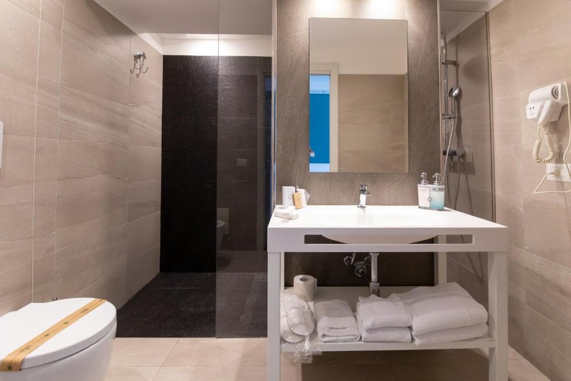 Bianco Riccio Suite Hotel 78/79