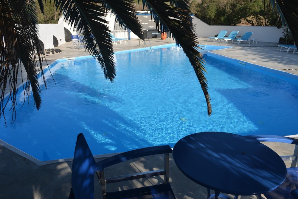 Melina Hotel 31/43
