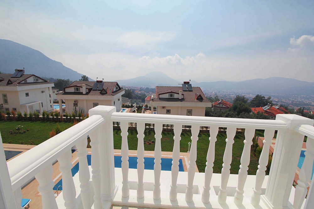 Zehra Villas 1/50