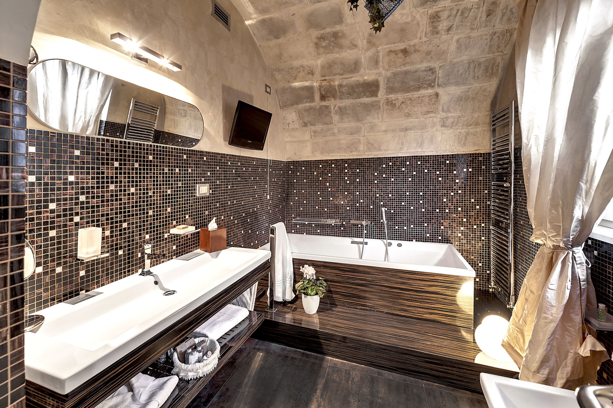 جناح بسرير مزدوج، Antica Badia Relais 6/7