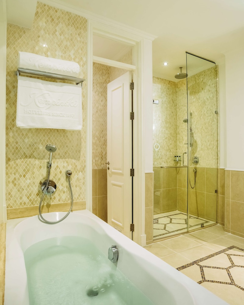 Villa Rosa Kempinski 32/84