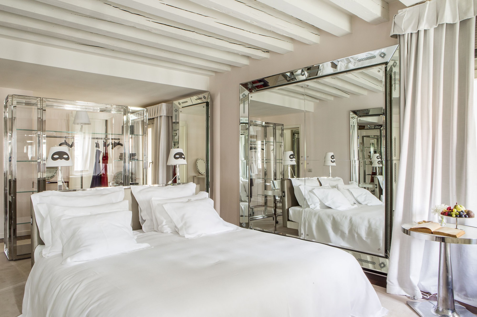 GRAND, CANAL, SUITE