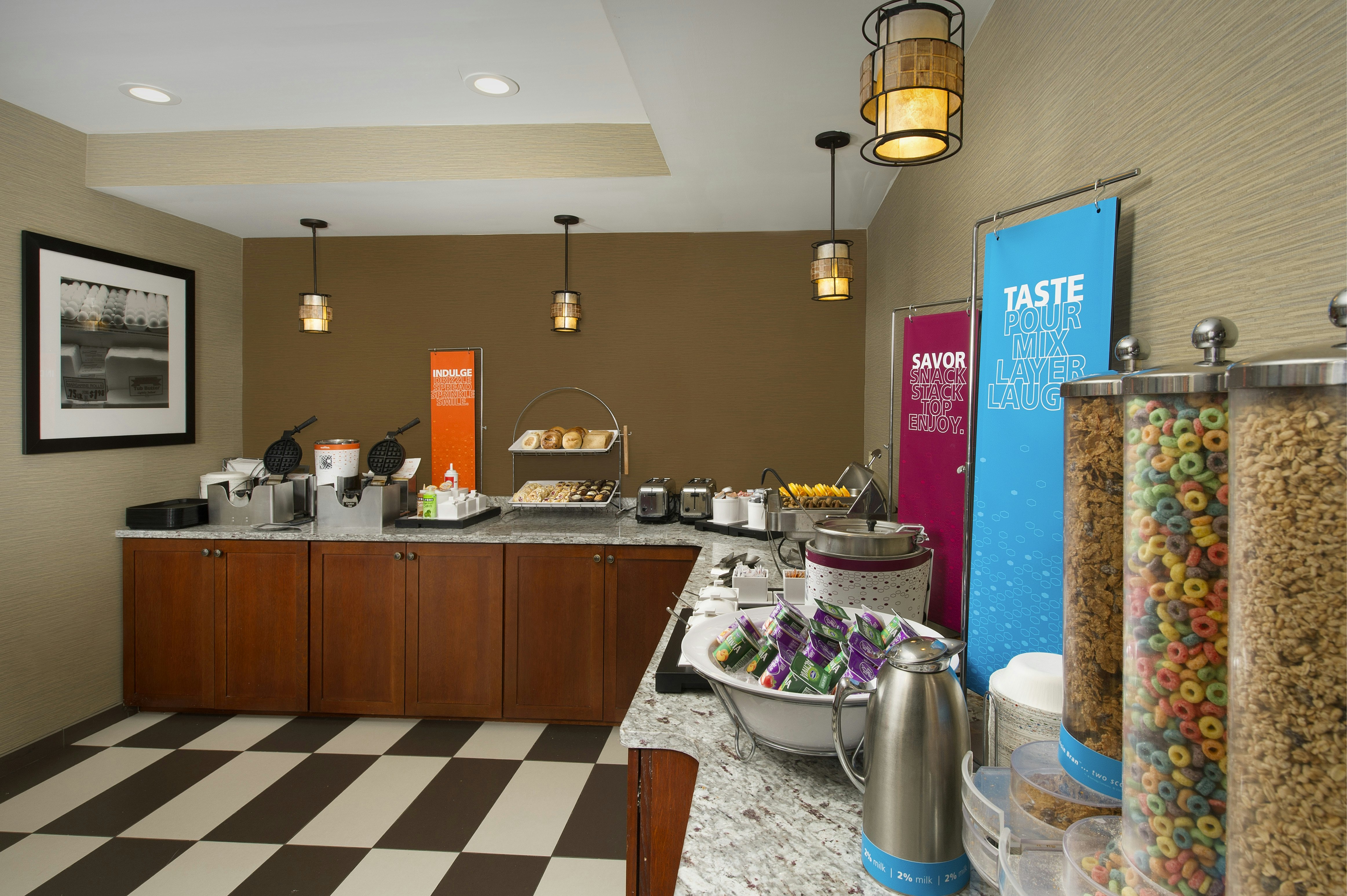 Hampton Inn Rochester Greece 3/12