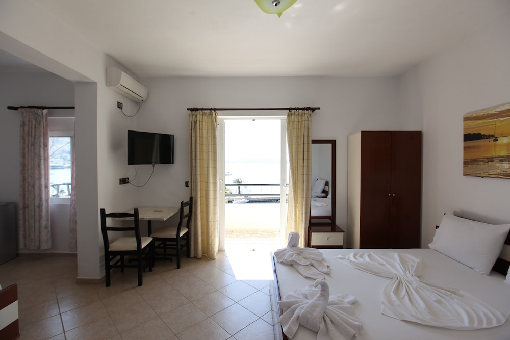 Hotel Real 8/57