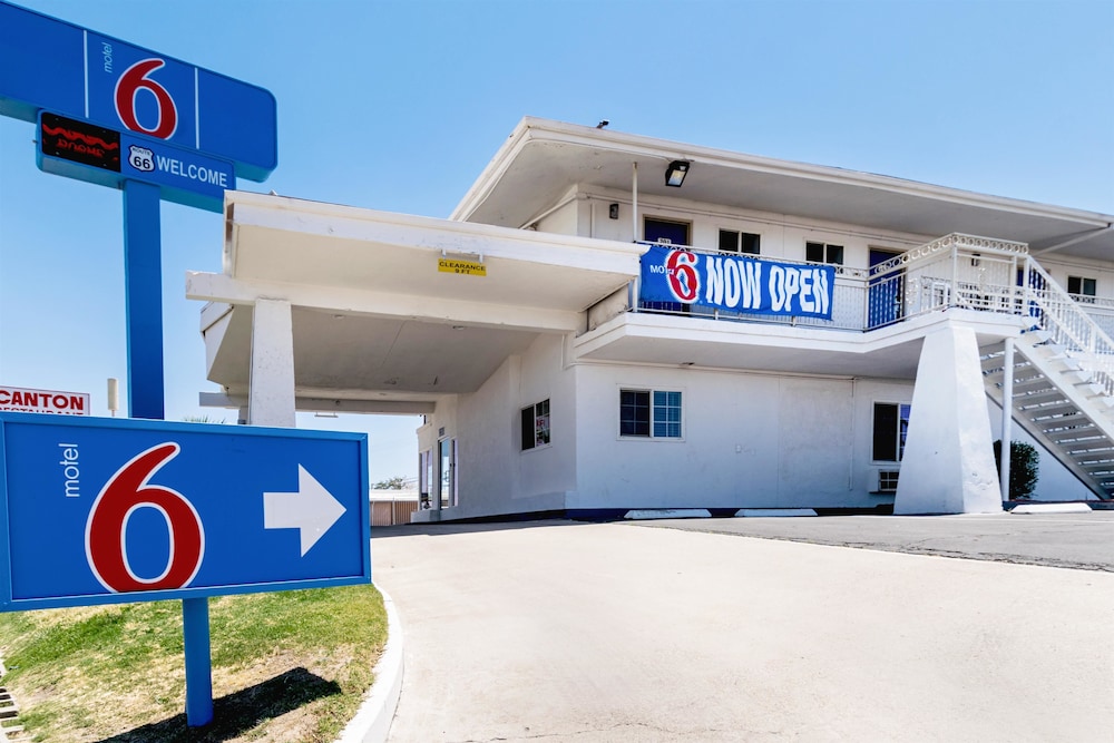 Motel6 Barstow, CA - Route 66 6/41