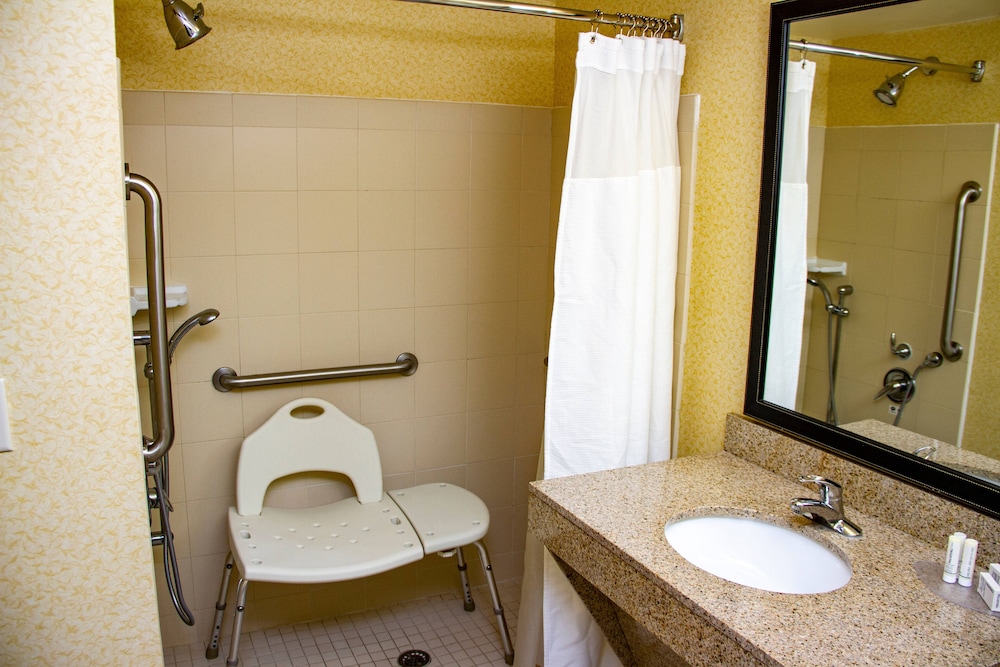 Fairfield Inn And Suites Fort Walton Beach Eglin Afb 8/27