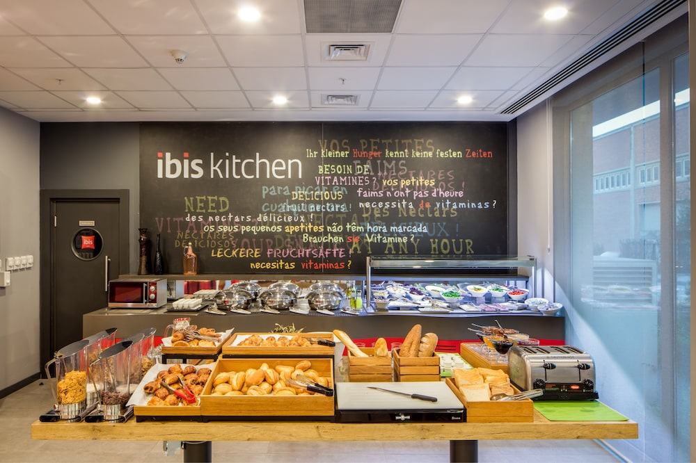 Ibis Istanbul West 54/73
