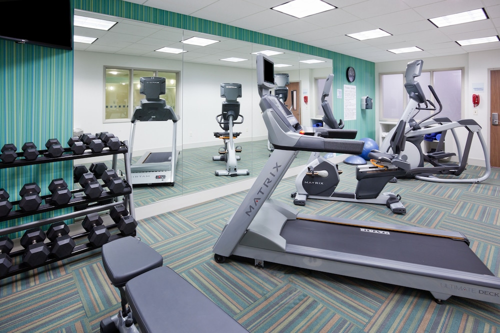 Holiday Inn Express & Suites Dickinson 34/60