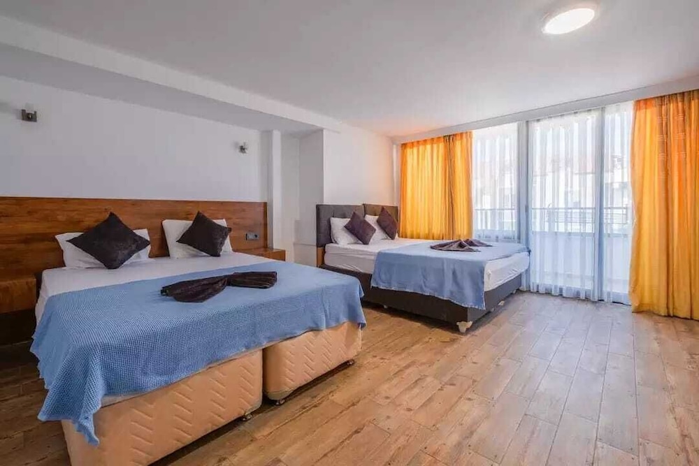 Atas Aqua Otel Avsa 22/51
