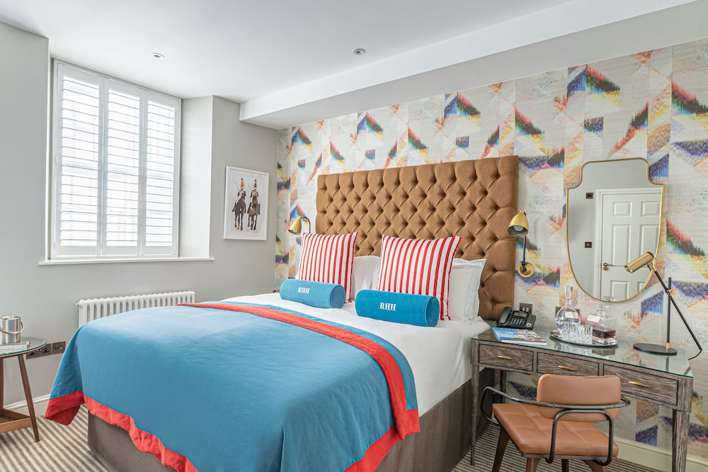 Basement, Double Bed