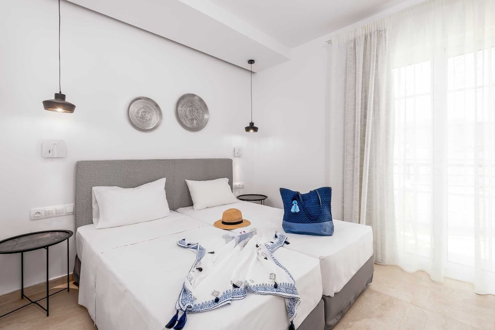 Elvita Hotel 13/67