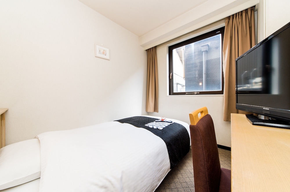 APA Hotel Komatsu 8/49