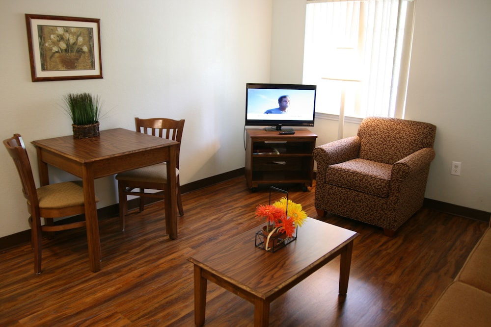 Affordable Suites 41/57