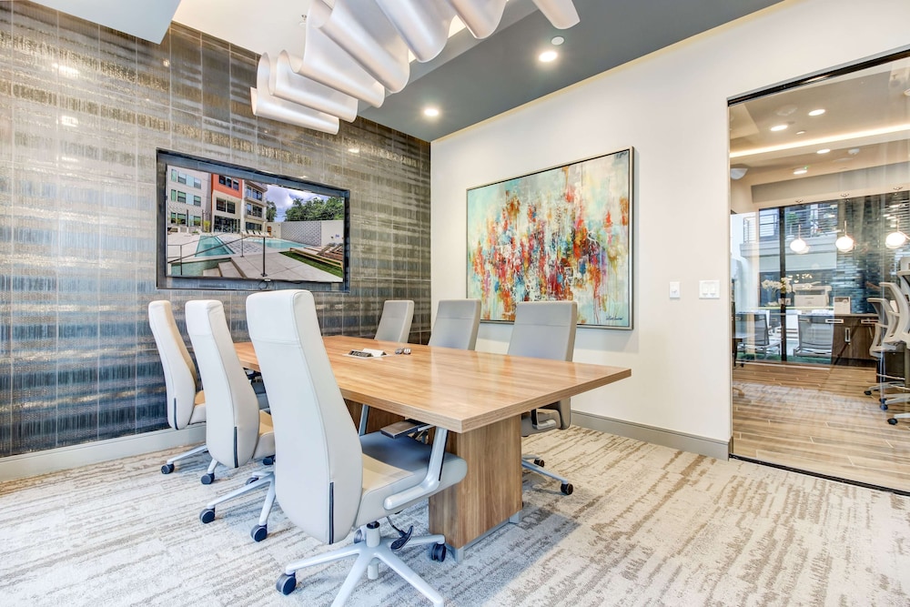 Sentral East Austin 1614 28/56