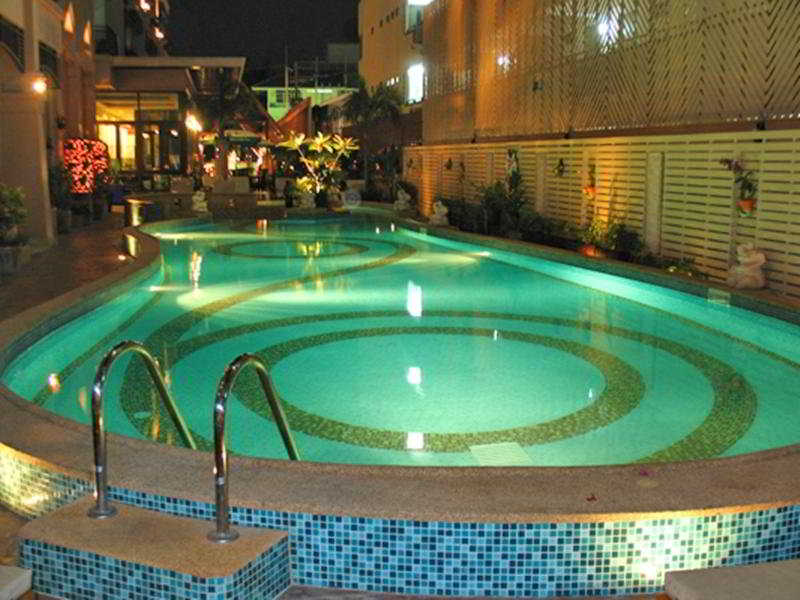 Wannara Hotel 35/38