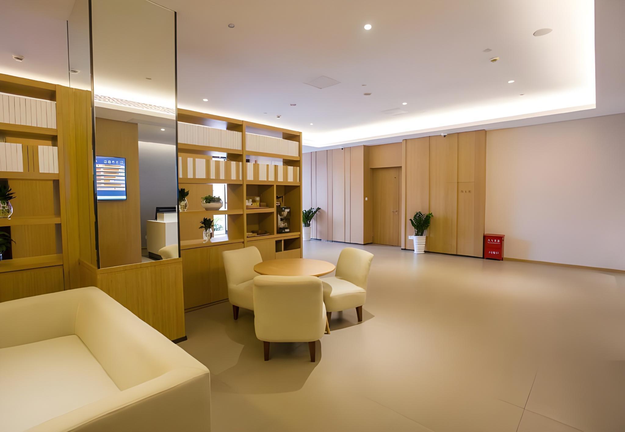 Ji Hotel (Shanghai Zhoupu Wanda Plaza) 34/41