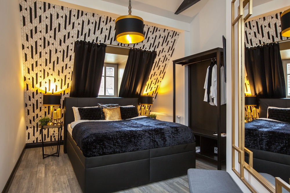 Golden Prague Rooms 17/48