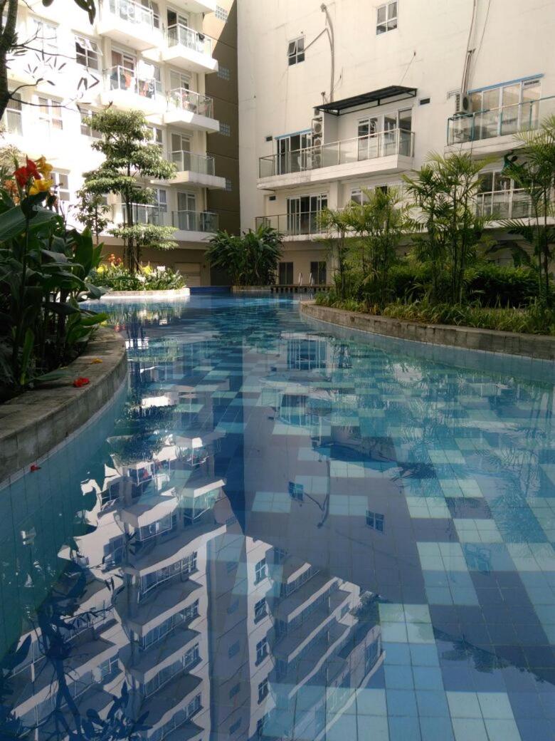 RedDoorz Apartment @ Gateway Pasteur 13/50