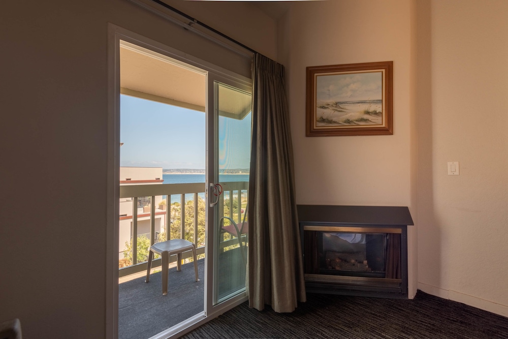 Cannery Row Inn 52/69