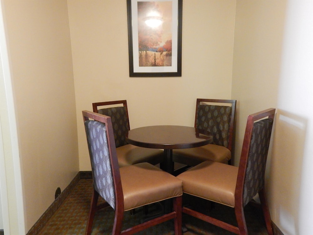 Best Western Empire Towers 27/34