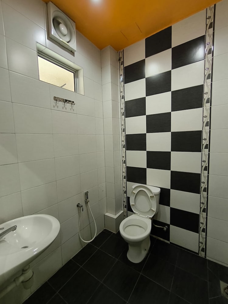 Hotel O Rayyan Soffea Managed by Oravel 32/38