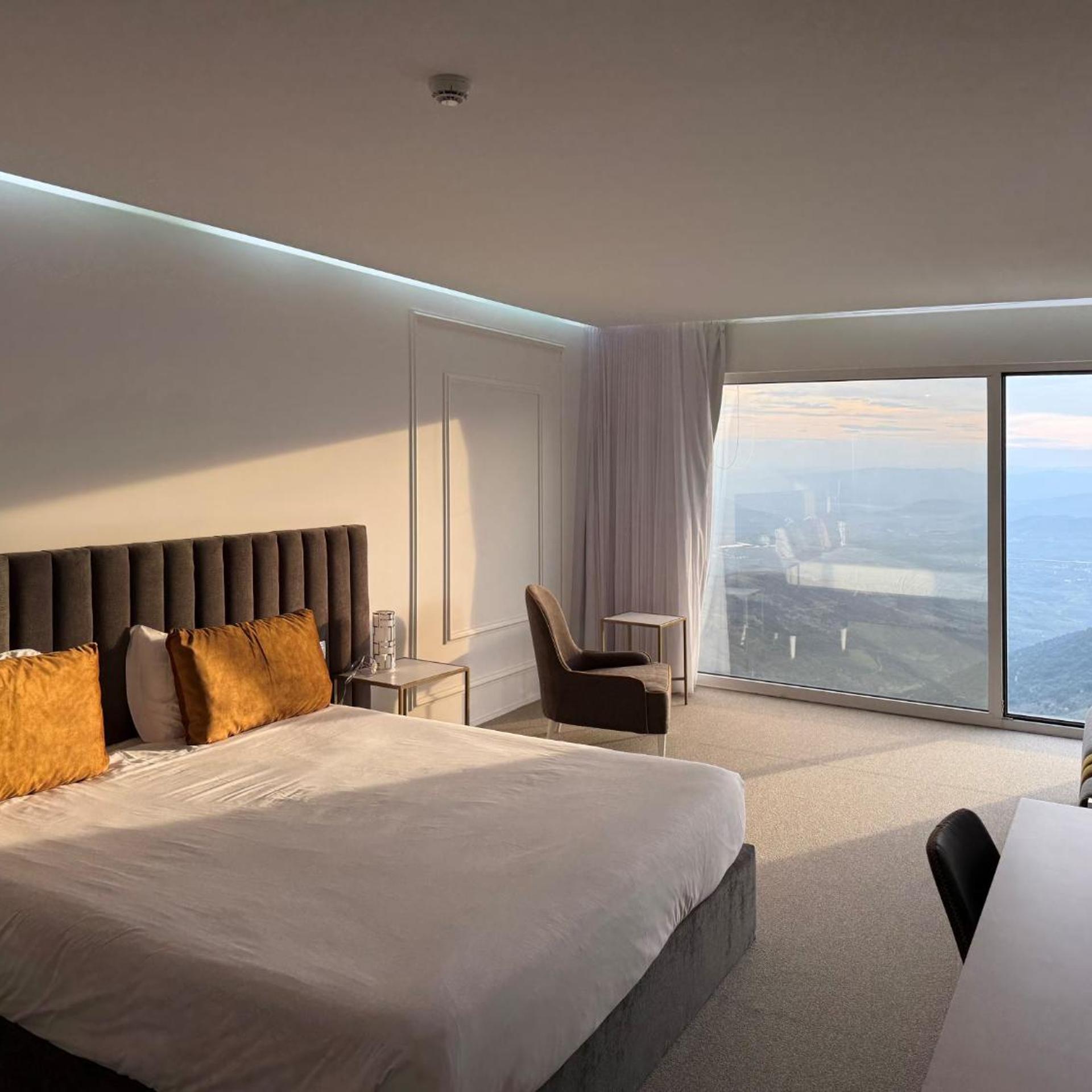 Deluxe, Hotel And Spa Alfandega Da Fe 2/9