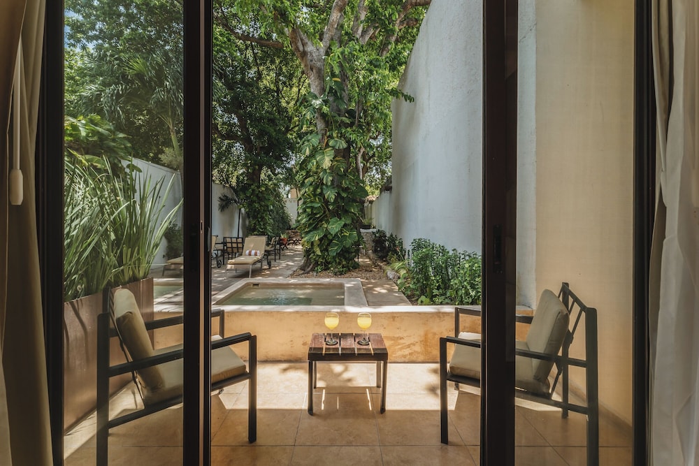 Casa Zafiro Hotel - Adults Only 65/69