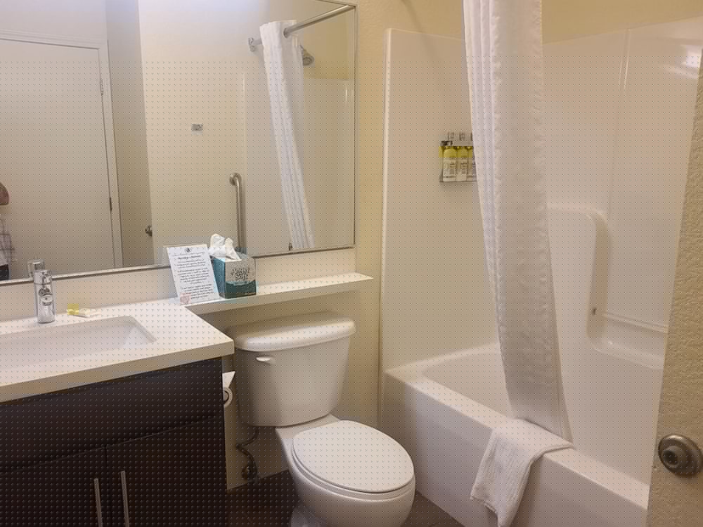 Candlewood Suites Bismarck 7/51
