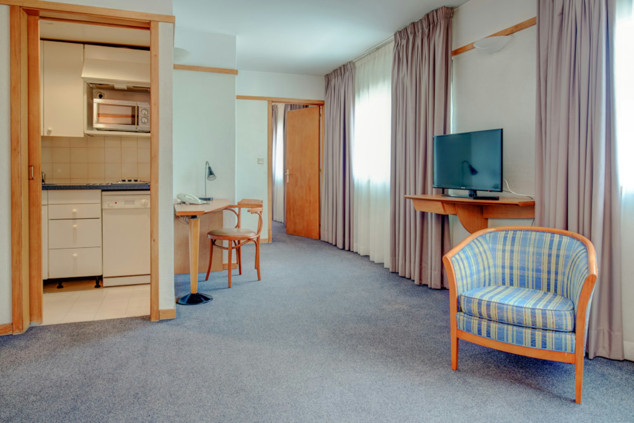 VIP Executive Eden Aparthotel 27/37
