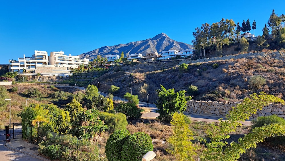 Aloha Hill Club Golf and Spa 43/49