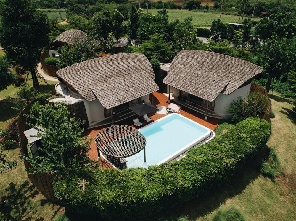 Boribot Pool Resort 36/50