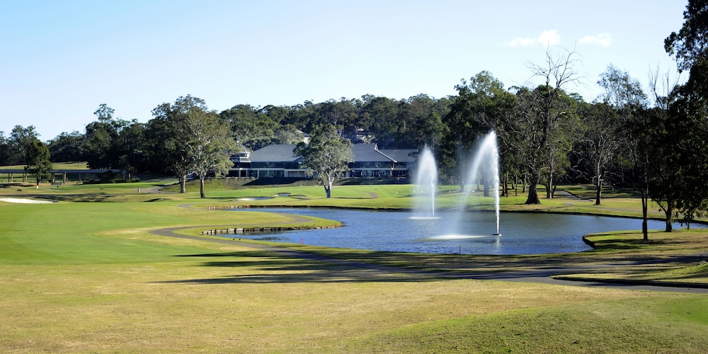 RIVERSIDE OAKS GOLF RESORT 31/33