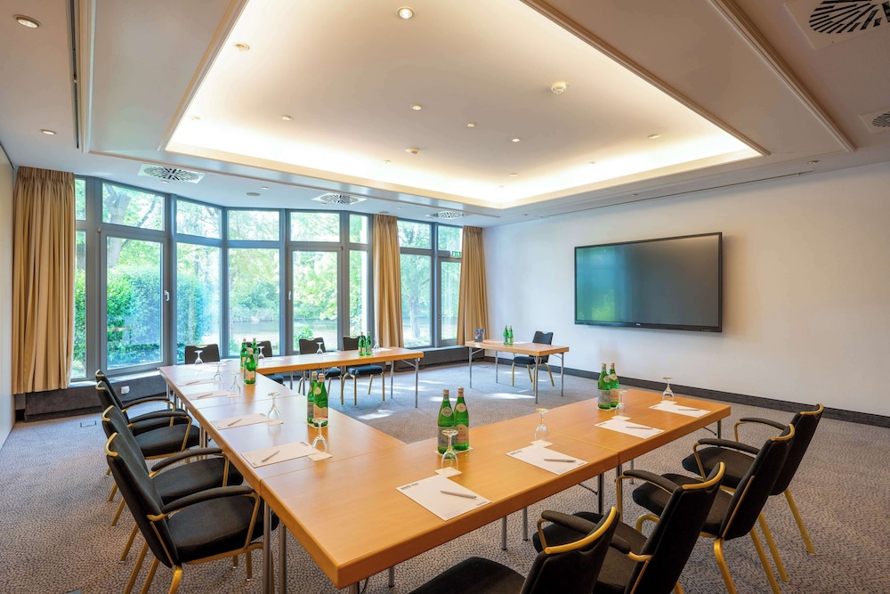 Park Inn by Radisson Lubeck 37/50