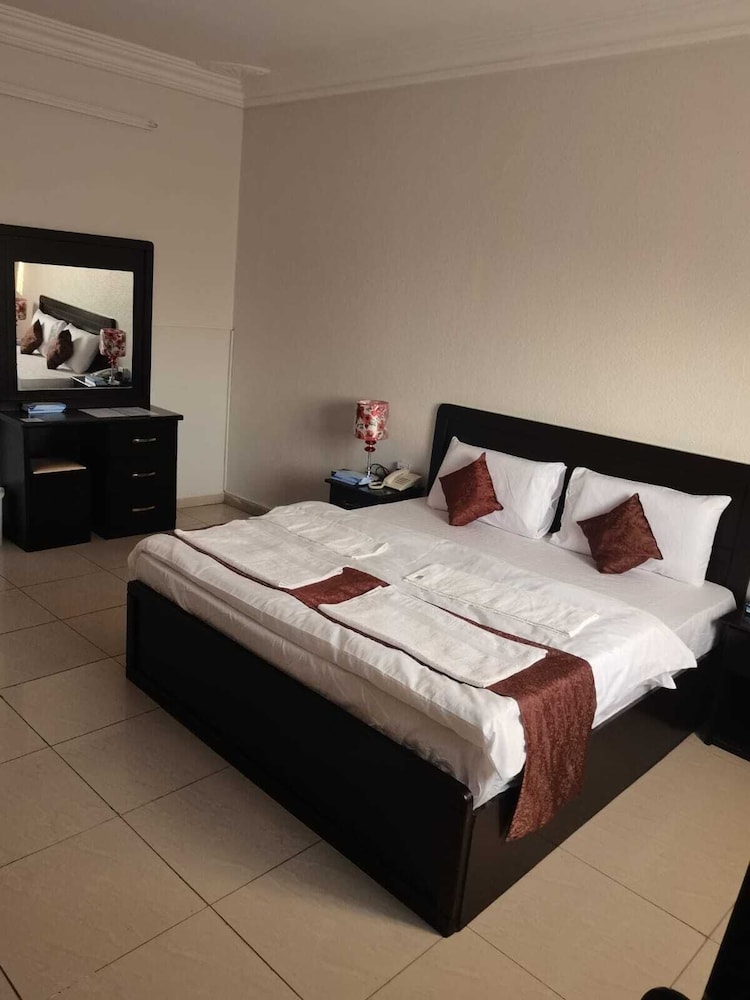 العييرى للوحدات السكنيه 3(Al Eairy Furnished Apt Al Madinah 3) 20/53