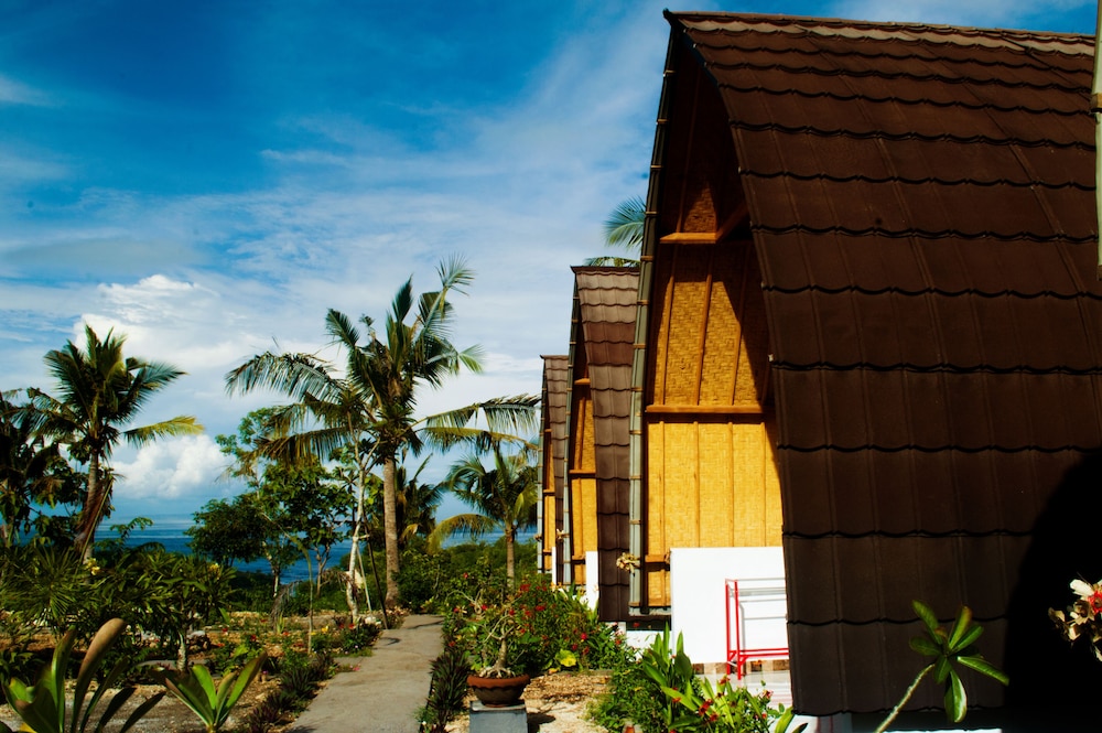 Penida Sunset Ocean View Bungalows 10/59