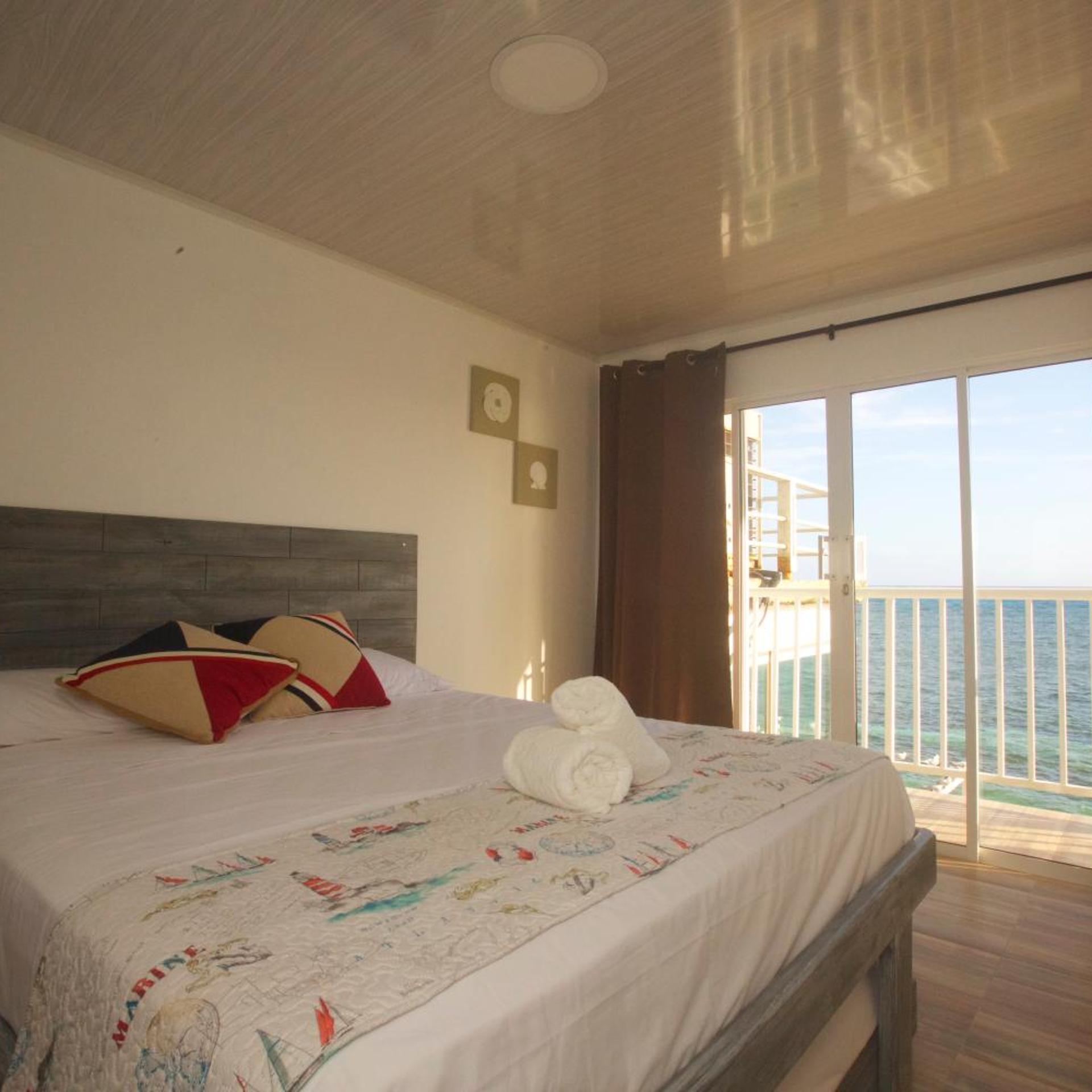 Hotel Nauticus 9/26
