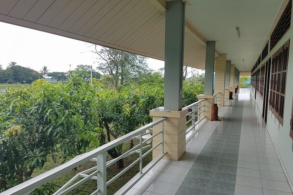 Rai Fhun Pen Jing Resort 4/31