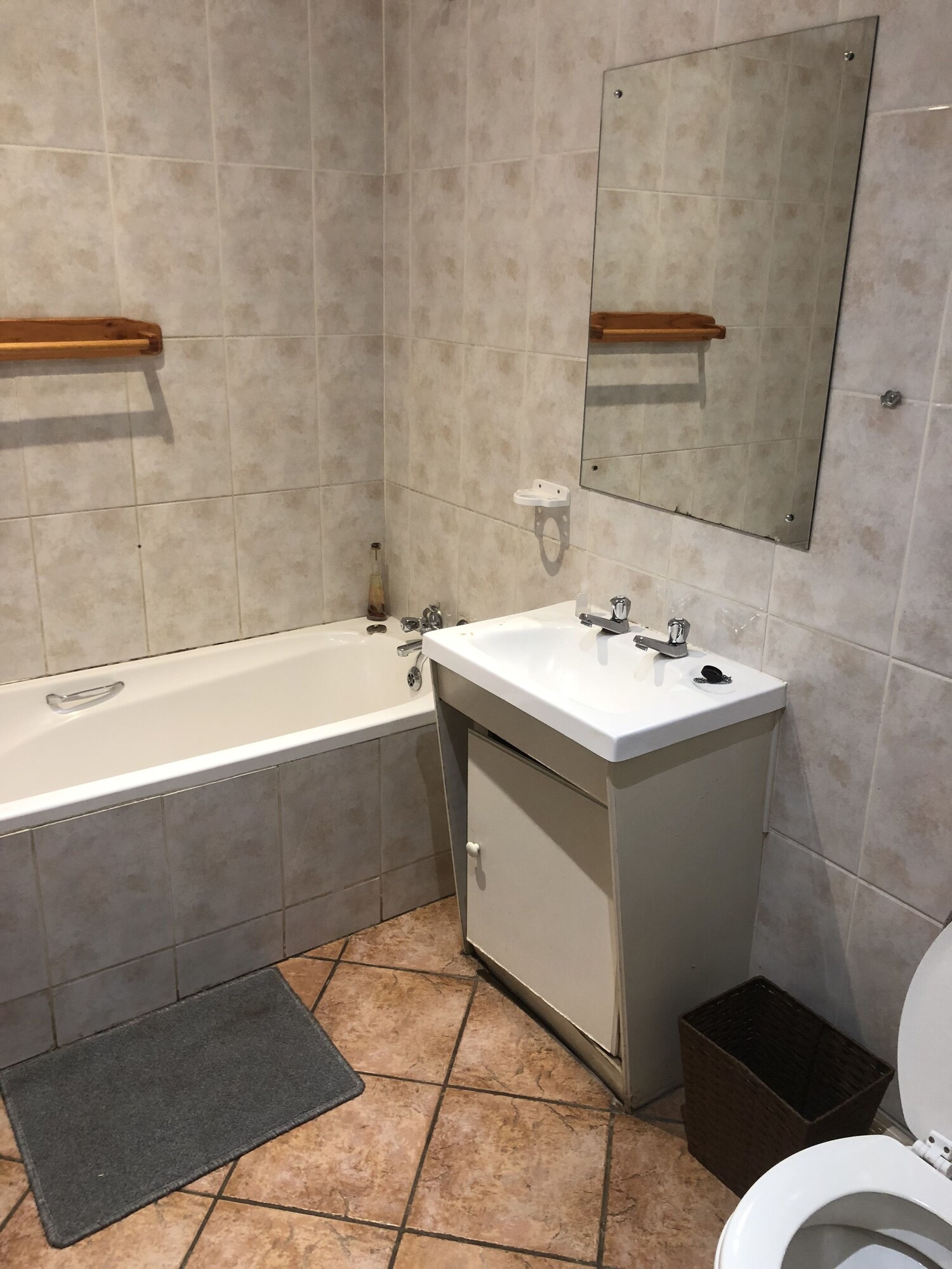 غرفة بسرير مزدوج بحوض استحمام، Elsje's Country Inn 5/5