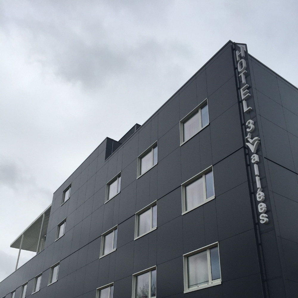 Hotel les 3 Vallees 4/37