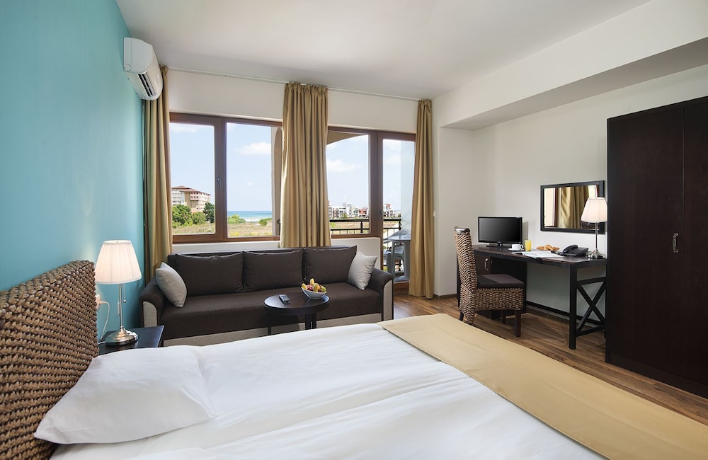 Sunrise All Suites Resort 9/49