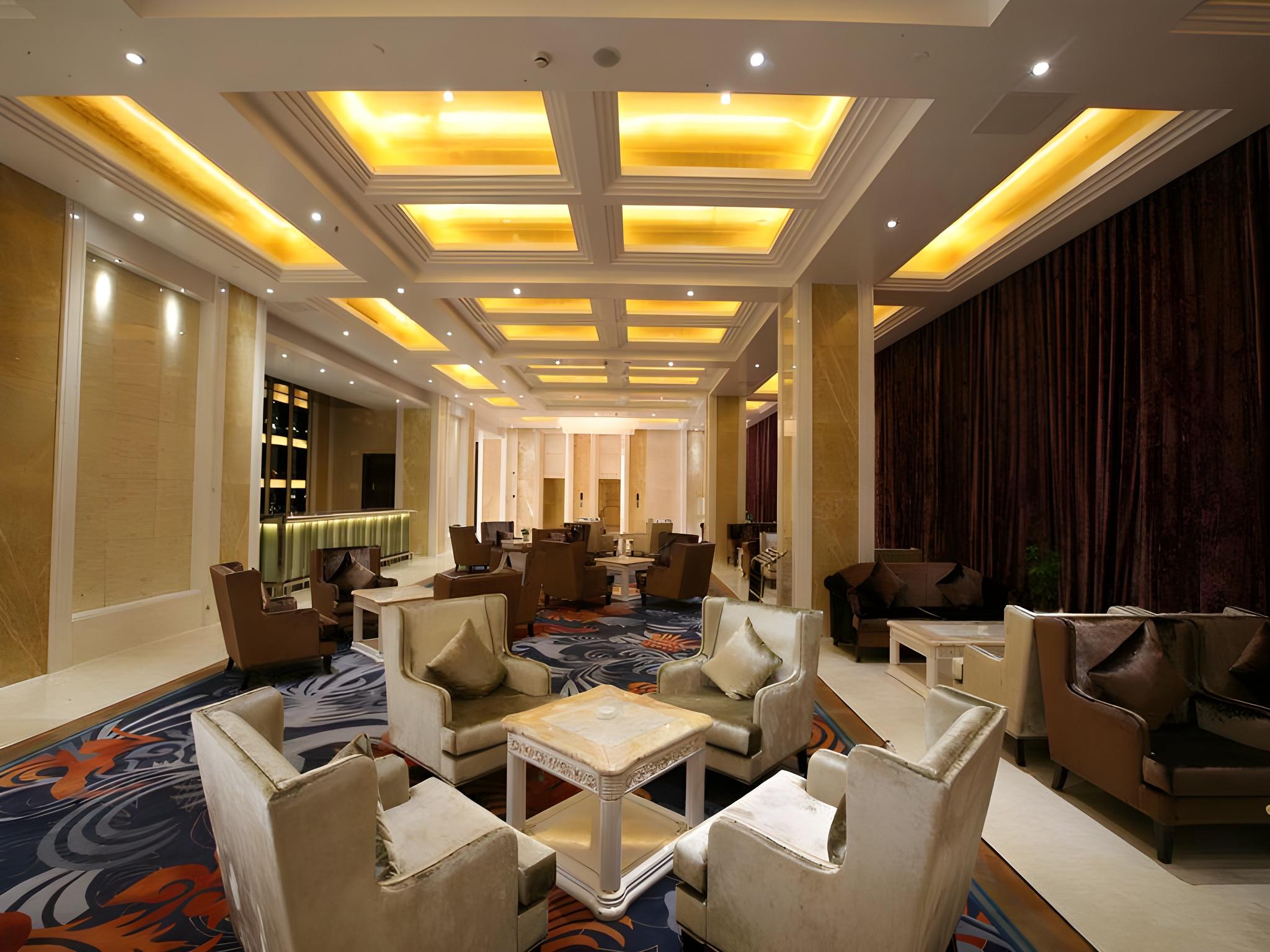 Huangshan Fengda International Hotel 58/80